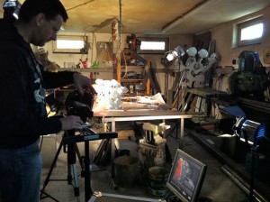 Martin Goldmann im Atelier von Patrick Preller